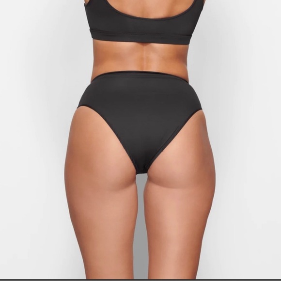 Skims swim mid waist bottom - size small - onyx - Picture 7 of 7
